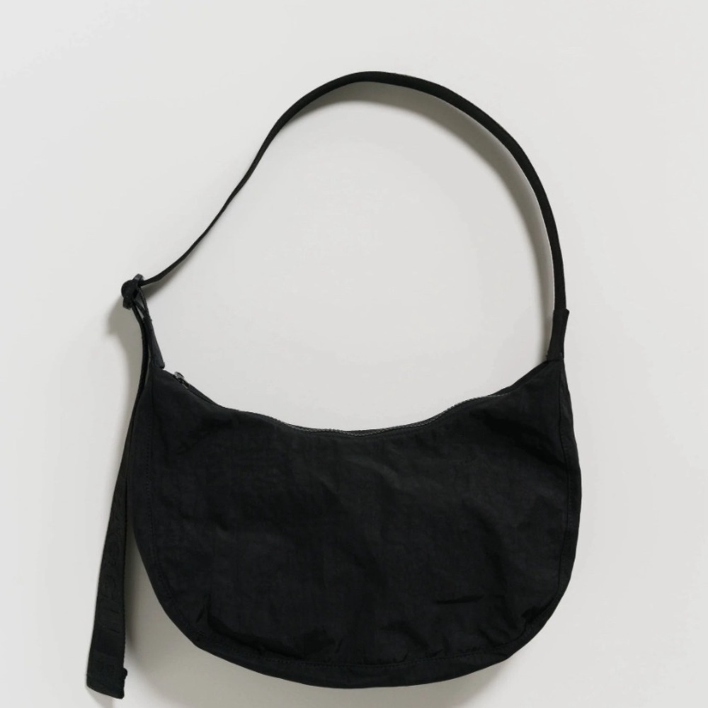 BAGGU Medium Crescent Black